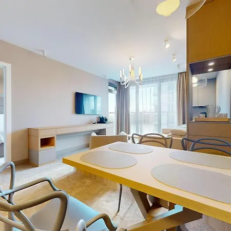 Eurovea Tower 아파트호텔 5*