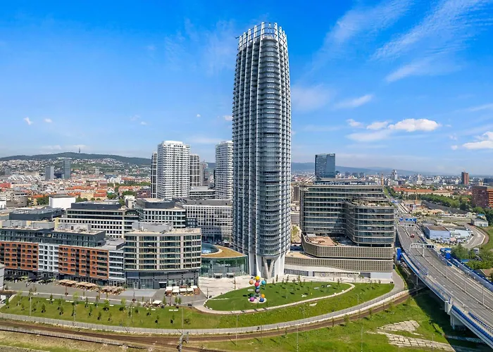 Eurovea Tower 5* Bratislava