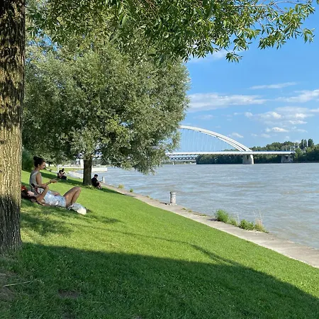 Eurovea Tower Lägenhetshotell